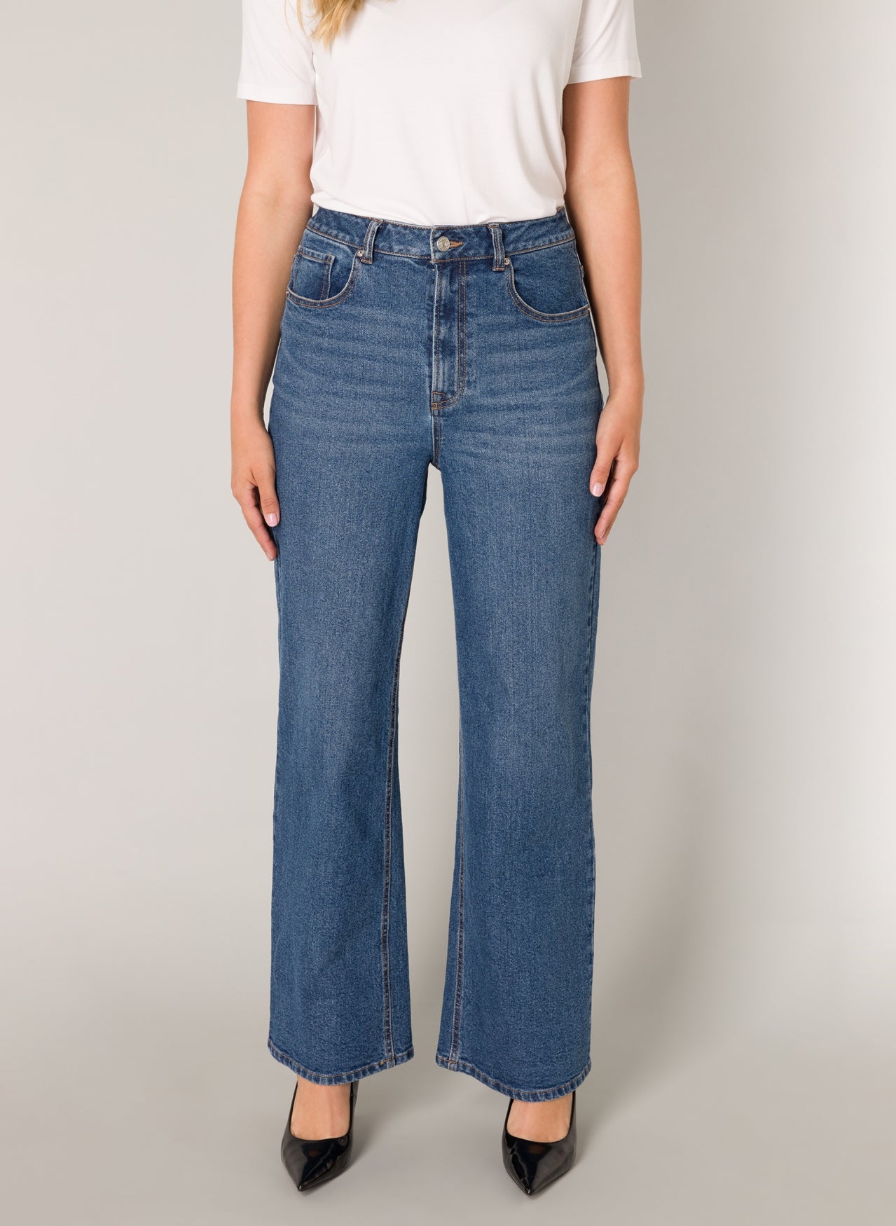 Base Level "Amy" High Rise Wide Leg Denim Jeans in Mid Blue