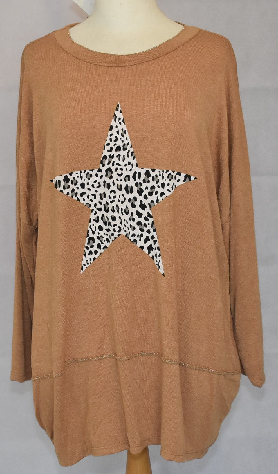 Made In Italy Leopard Print Star Graphic Oversized Top Camel One Size 12-22
