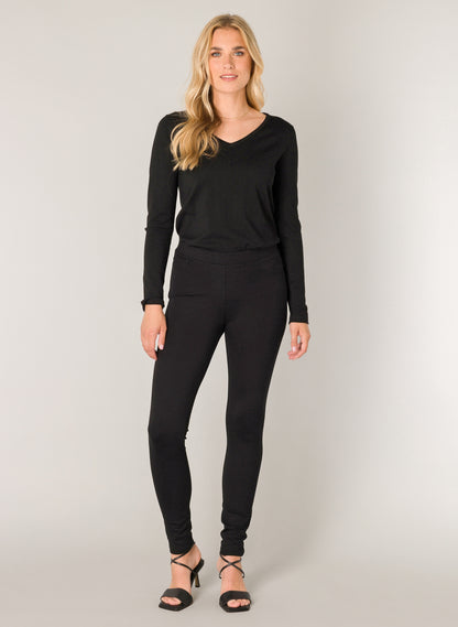 Base Level "Ornika" Treggings in Black