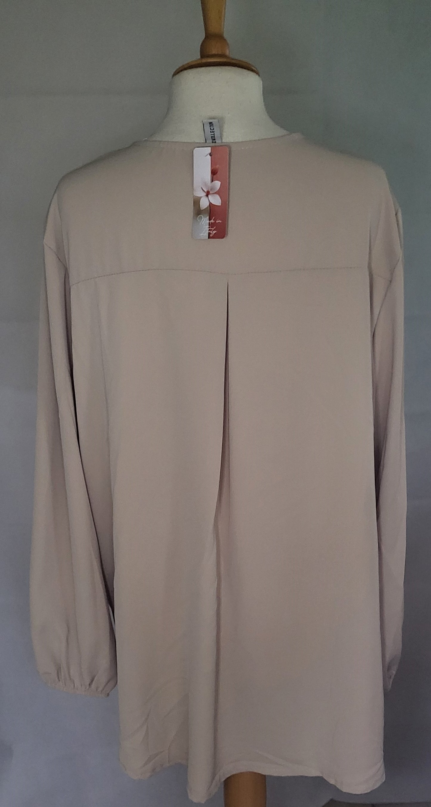 Made In Italy Plain Front Placket Elastic Cuffs Top One Size 14-22