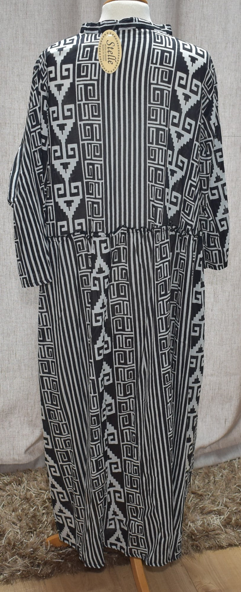 Stelle Geometric Stripe Pattern Front Button Detail Cotton Dress in Black One Size 16-24