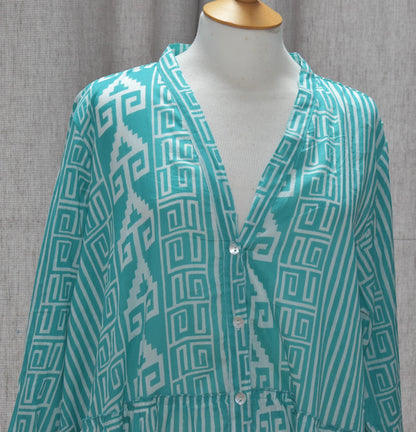 Stelle Geometric Stripe Pattern Front Button Detail Cotton Dress in Green One Size 16-24