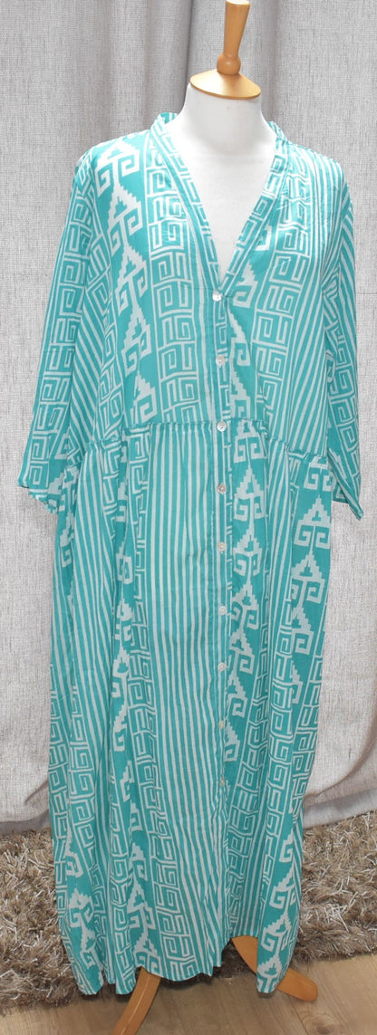 Stelle Geometric Stripe Pattern Front Button Detail Cotton Dress in Green One Size 16-24