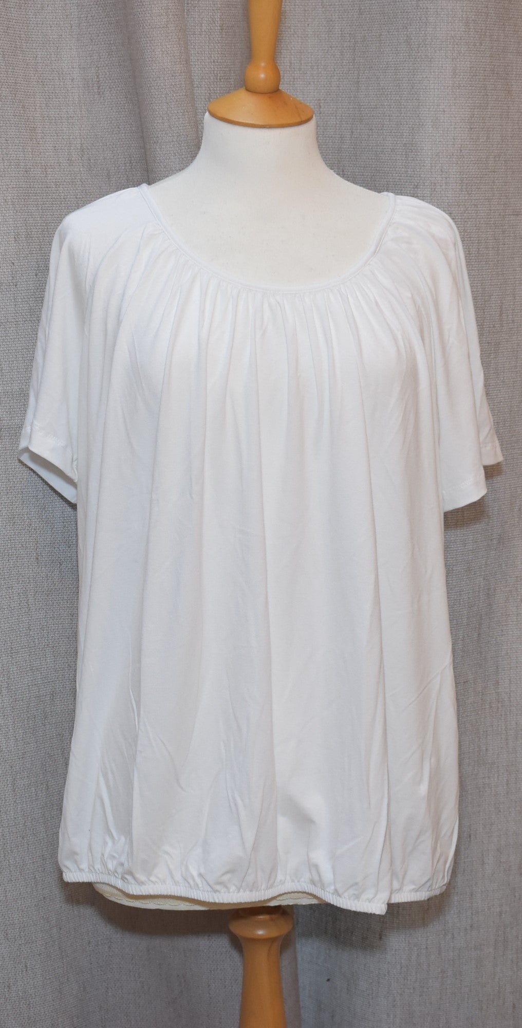 Base Level "Yona" Short Sleeve Top in White